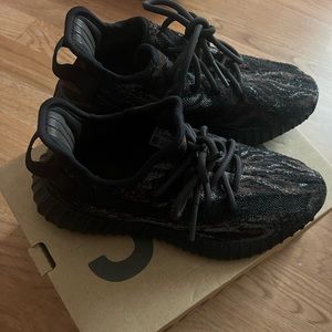 Yeezy Boost 350 V2 Mx Rock